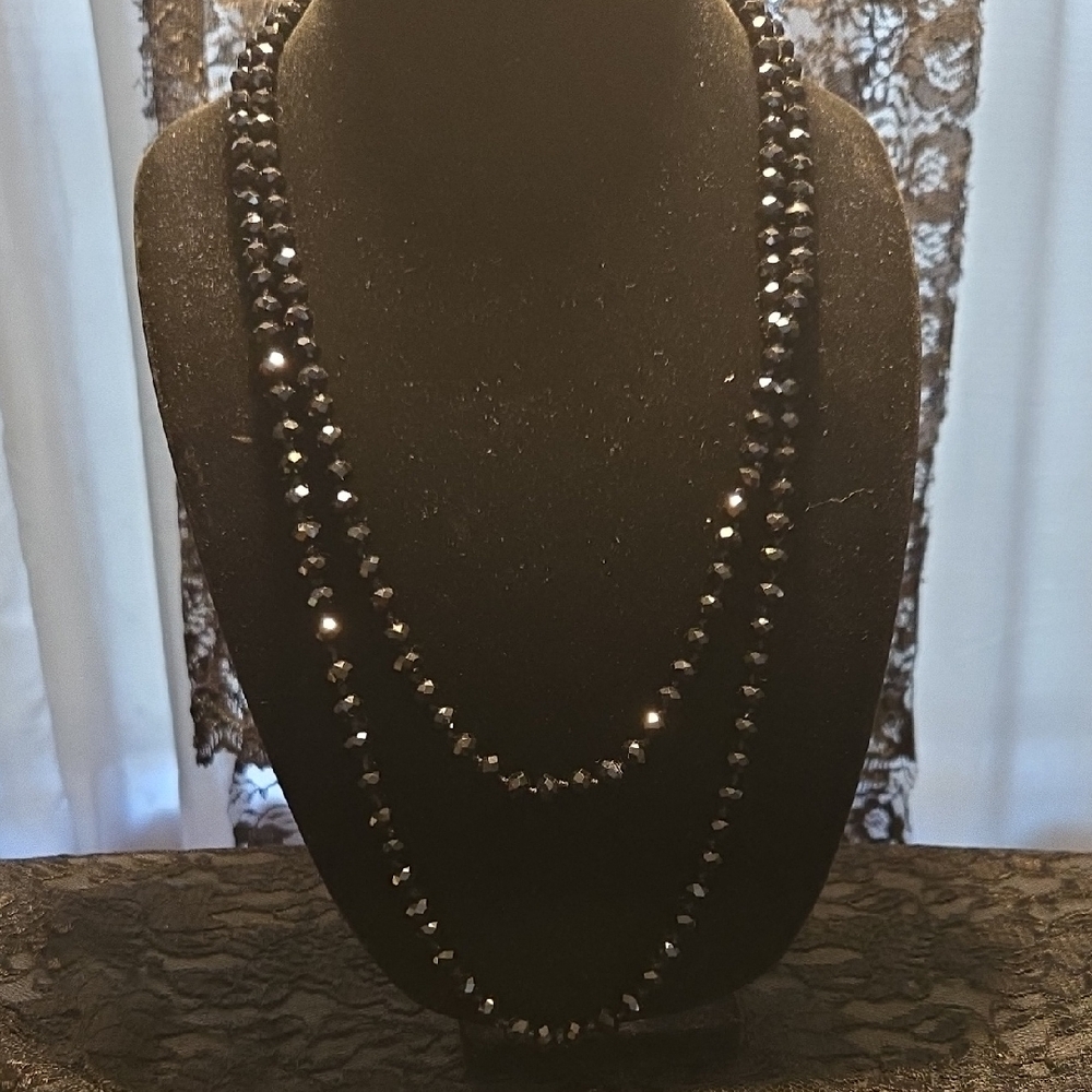 Elegant Black Beaded Necklace